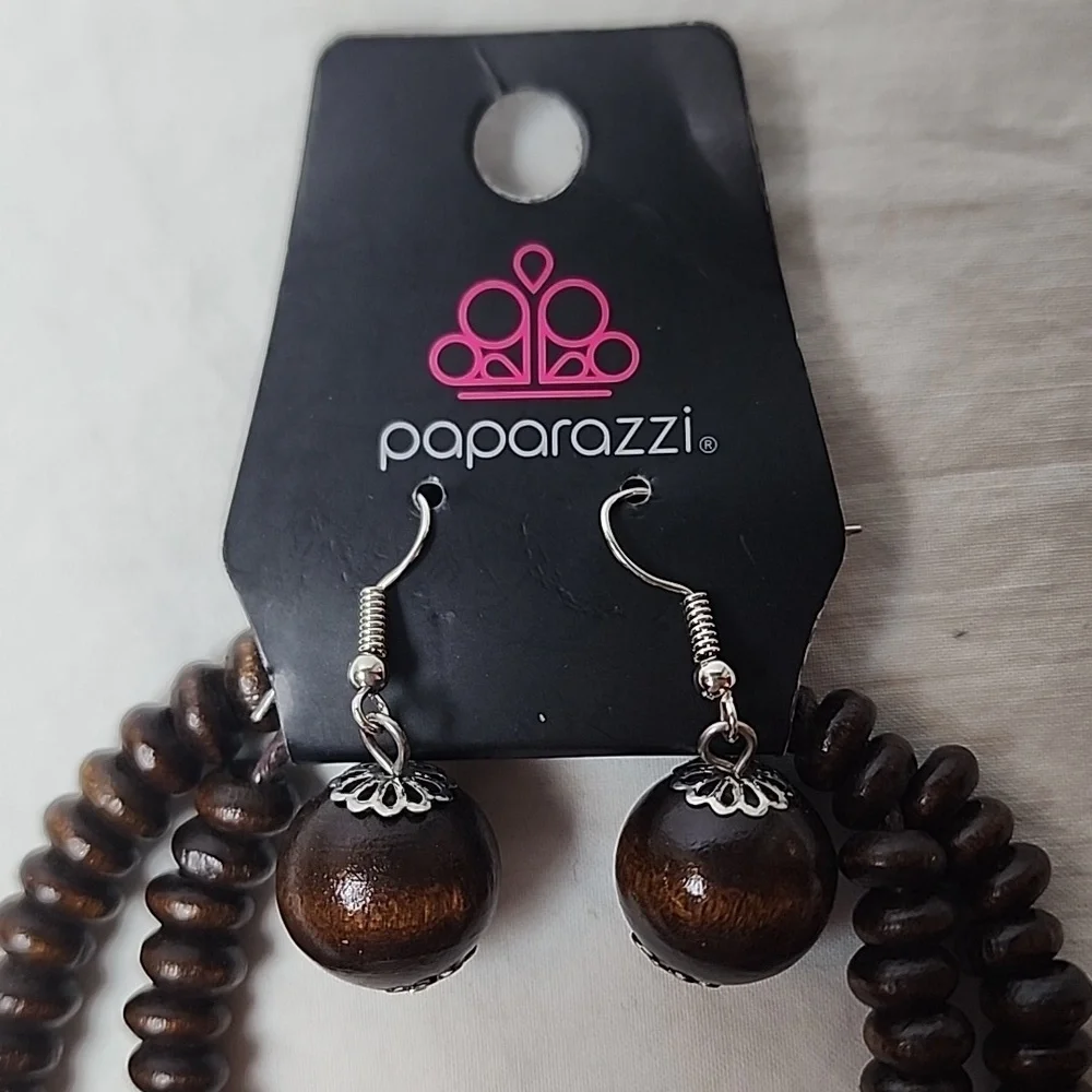Paparazzi Cancun Cast Away Brown and Yellow Beaded Necklace With Earrings NWT
